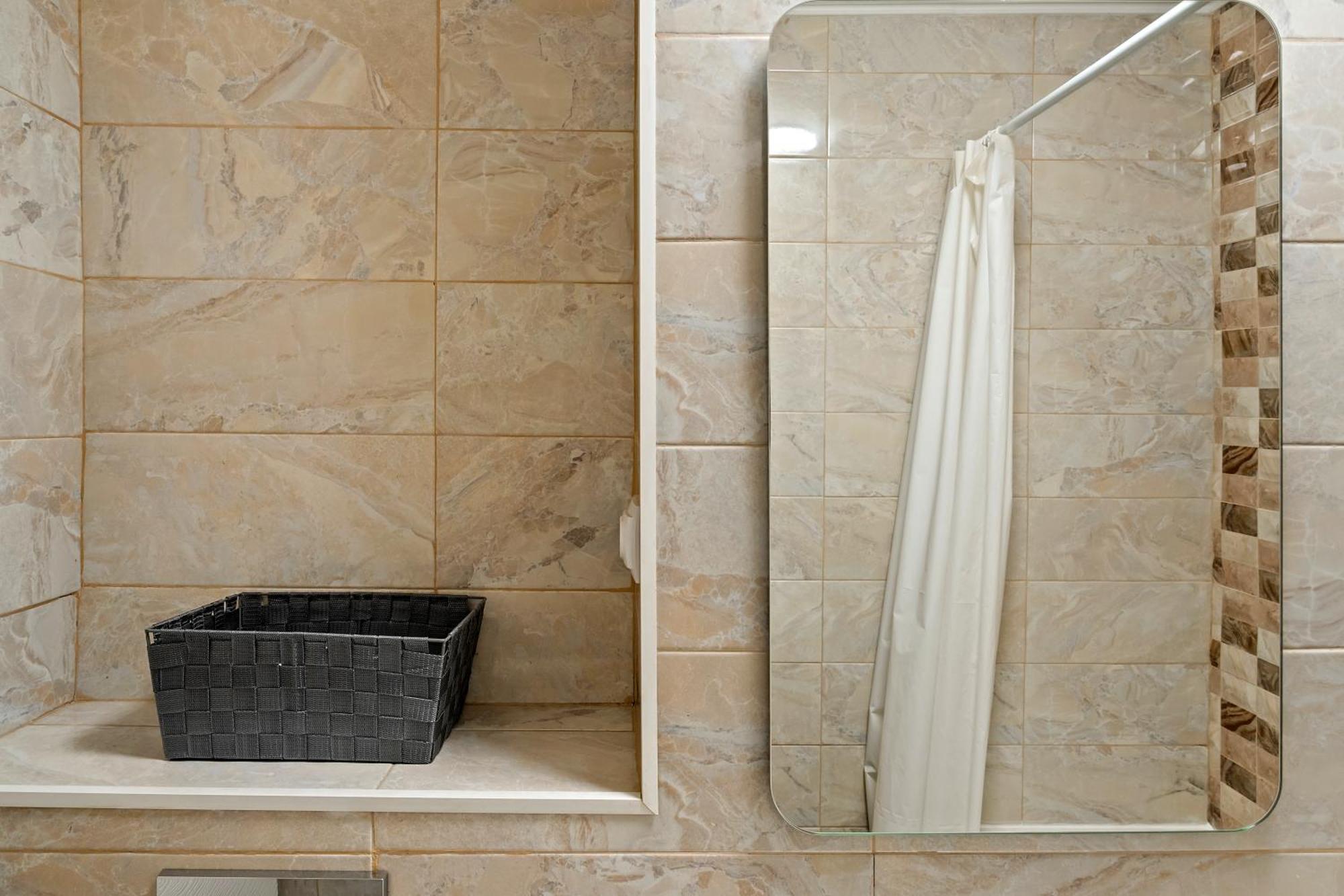 Apartament Garsoniera Regim Hotelier Lux Hanul Drumetului *